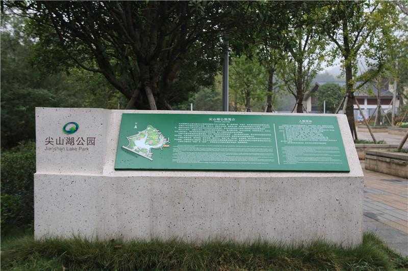 在標(biāo)牌制作中，我們需要注意哪些問題呢？