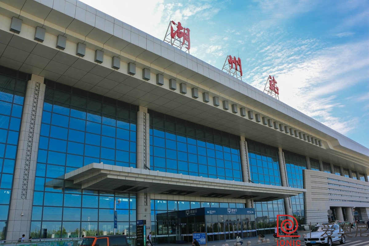 [靜態(tài)標(biāo)識設(shè)計(jì)]浙江湖州火車站靜態(tài)標(biāo)識導(dǎo)視系統(tǒng)建設(shè)項(xiàng)目